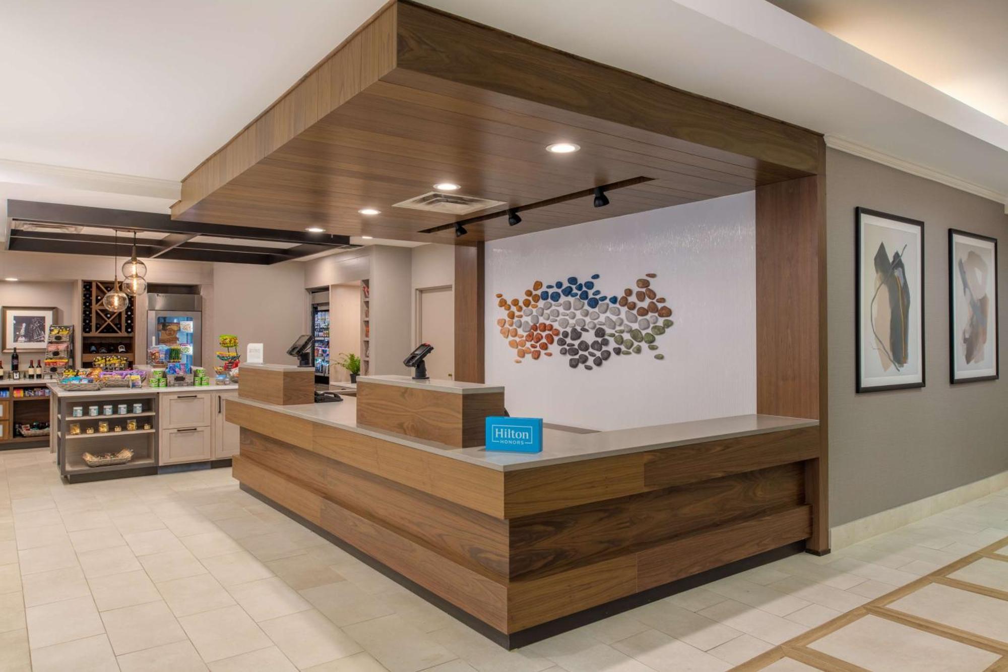 Hilton Garden Inn Portland Lake Oswego Exterior foto